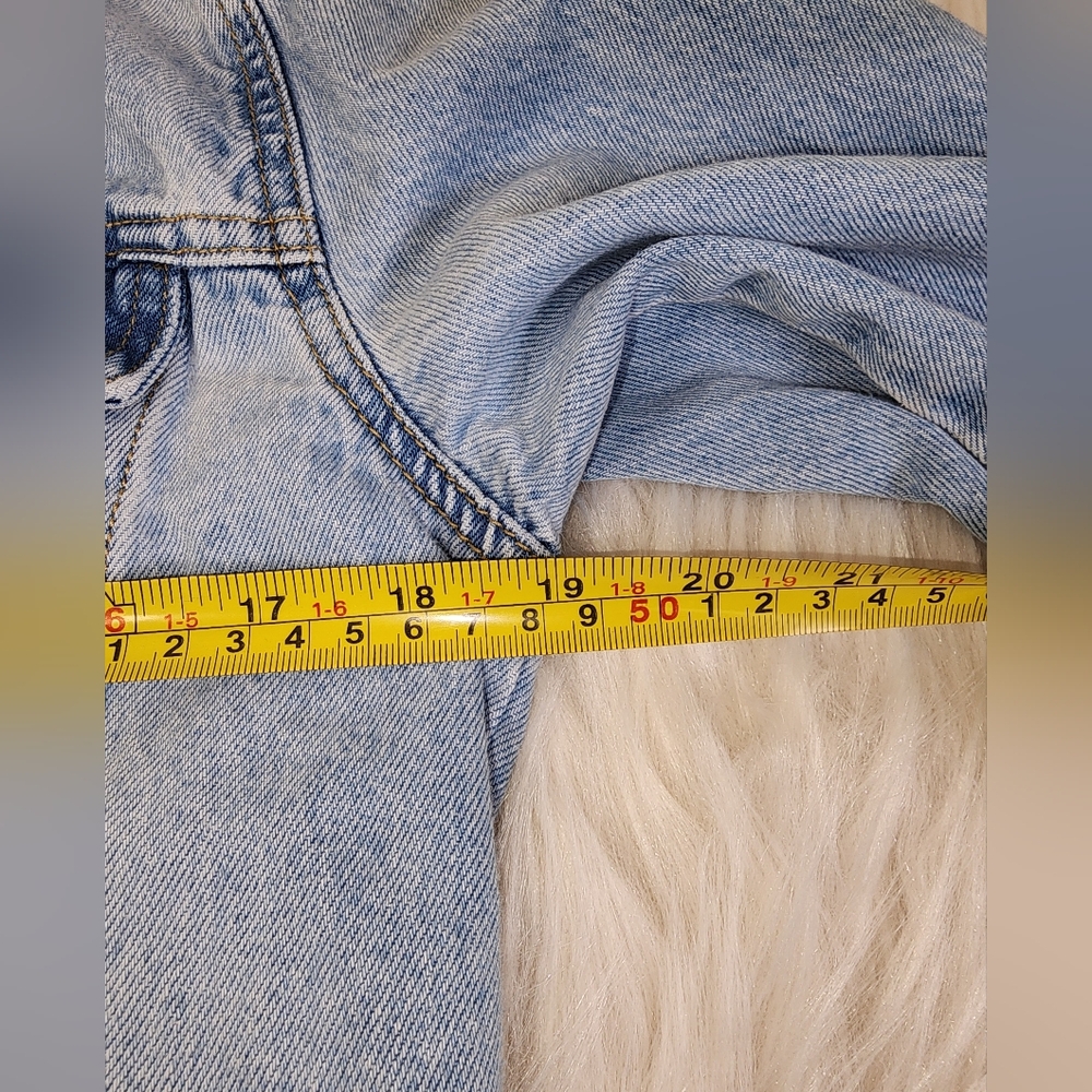 Forever 21 Blue Jean Jacket Classic Trucker Style - Picture 4 of 5